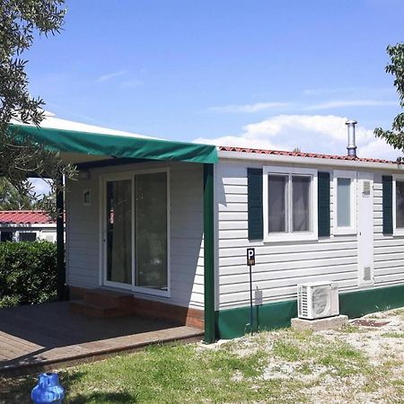 Mobile Homes In Camp Kovacine, Cres, With Long Pebble Beach מראה חיצוני תמונה